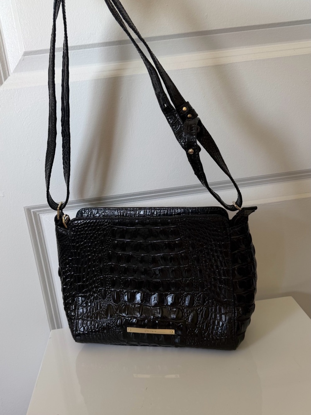 Brahmin Black Croc Embossed Leather Crossbody Bag - Picture 3 of 5